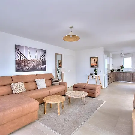 Superbe Penthouse Avec Jacuzzi A 5Min De La Croisette *
